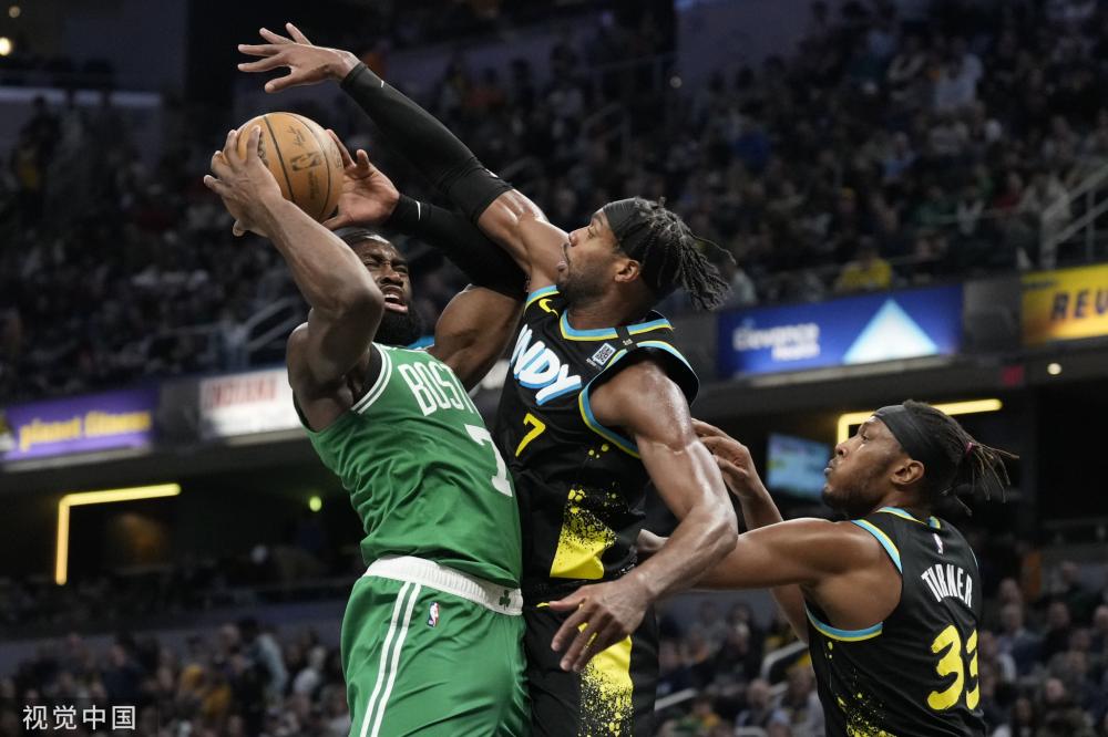 次凸显了他 次凸显了他